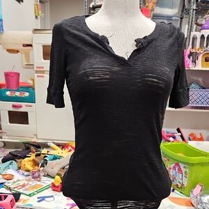lei Black Short-Sleeve Scoop Neck Top